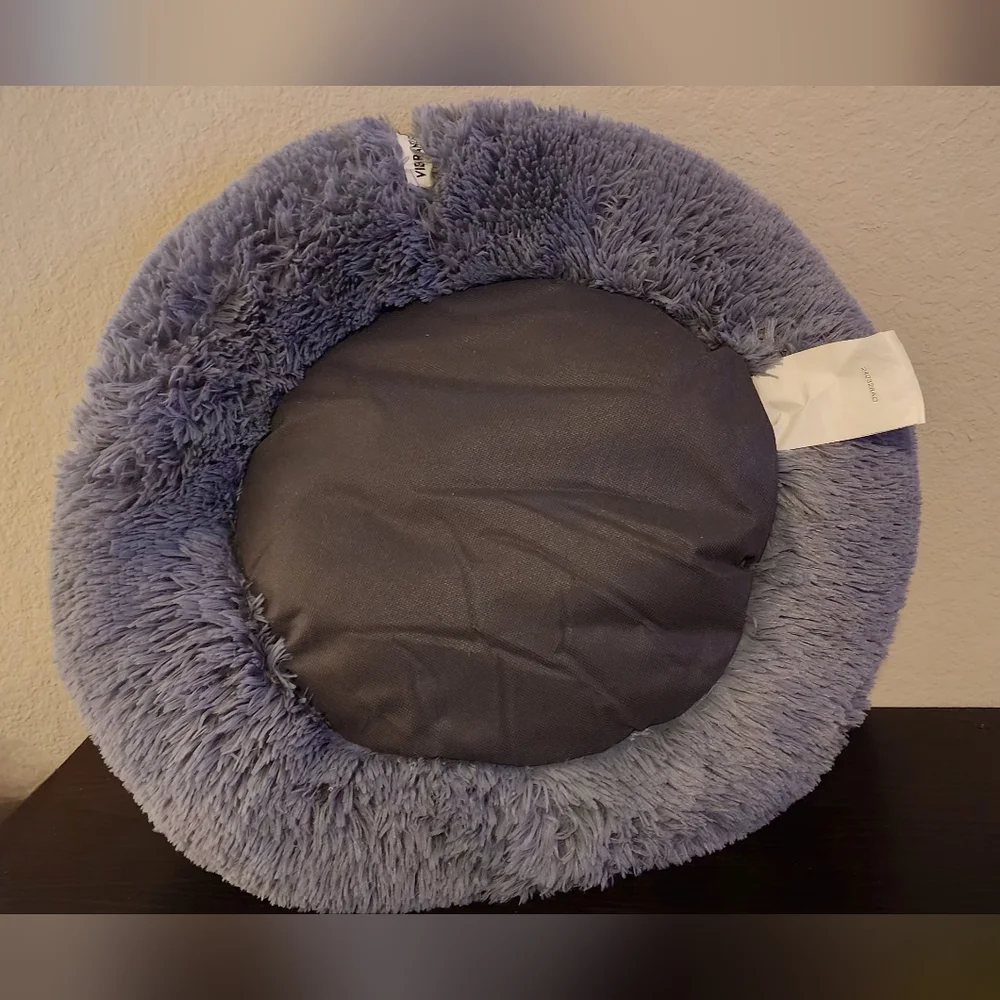 Cozy Round Gray Dog Bed